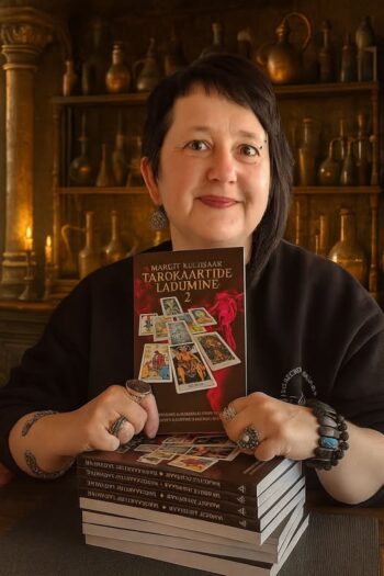 Tarokaartide ladumine 2 - Margit Kuldsaar