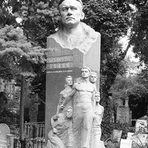 Fadejev ja tema kurikuulus “Noor Kaardivägi”